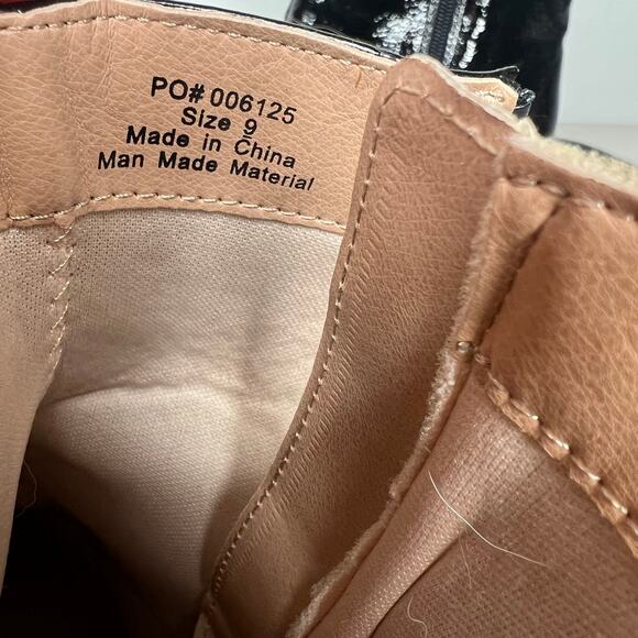 Journee Collection Black Square Toe Patent Haylinn Booties Size 9 - Picture 9 of 10